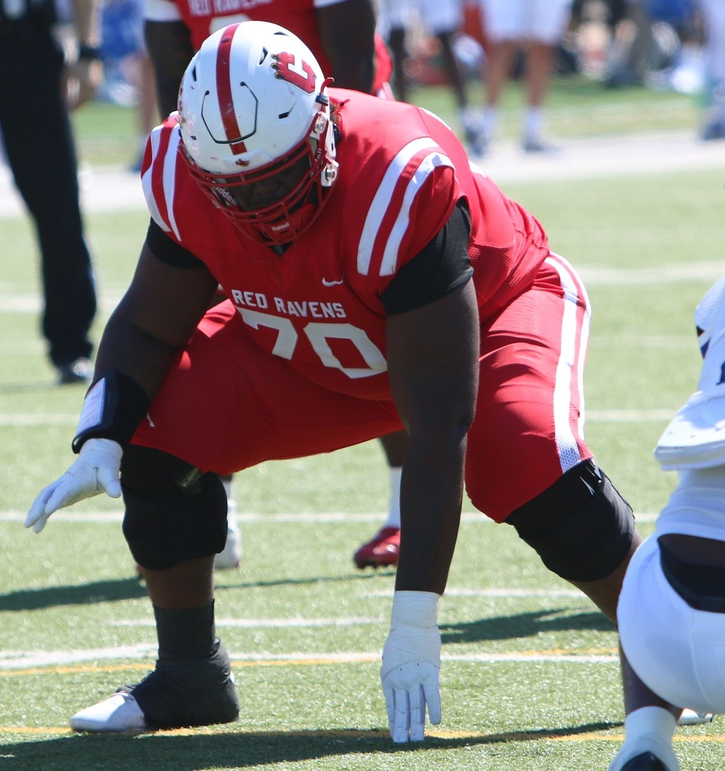 JuCoFootballACE's tweet photo. Daniel Davis @DanielD3Davis @ Coffeyville JuCo @Red_Raven_FB picks up @SacHornetsFB Offer https://t.co/yILqAajAuw