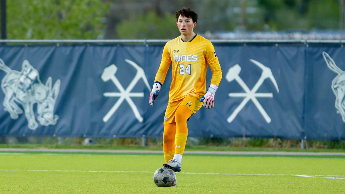 MinesMSOC's tweet photo. Final match of the spring in the books. Always grateful to our friends at @HarposFC for a match at Stermole.

#HelluvaEngineer https://t.co/MKeXphzYgi