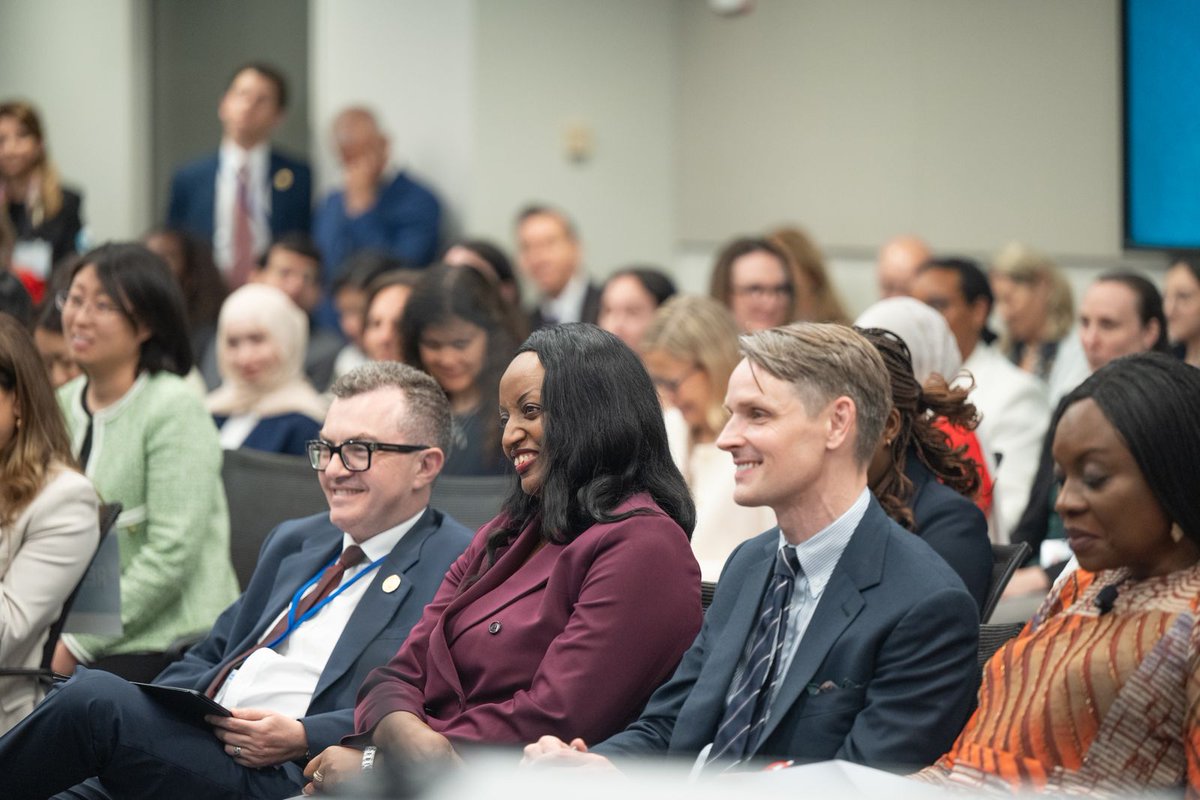 SorayaMHlive's tweet photo. Yesterday at the IMF WB #SM2026 in Washington DC, an insightful fireside chat by ECB President @Lagarde &amp; World Bank MD @bjerde_anna and a panel on the economic magic of equal opportunity for women. Shared Rwanda's progress and mindset shift toward women's financial empowerment. https://t.co/NWV2Wlur9G