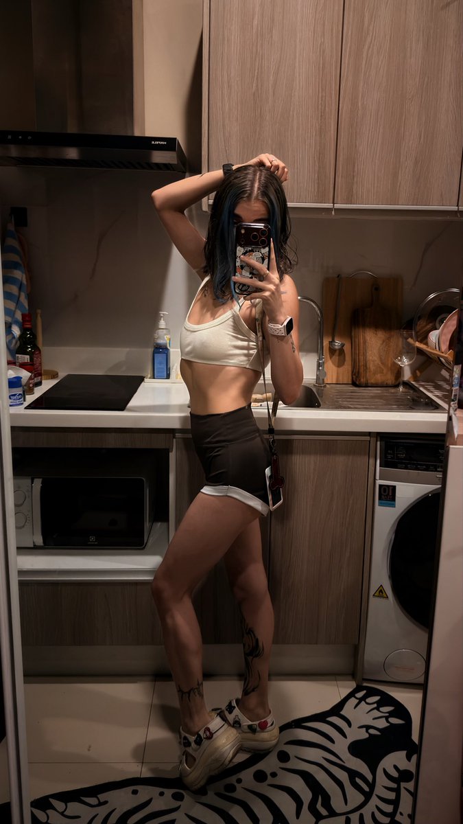 little satana tweet media