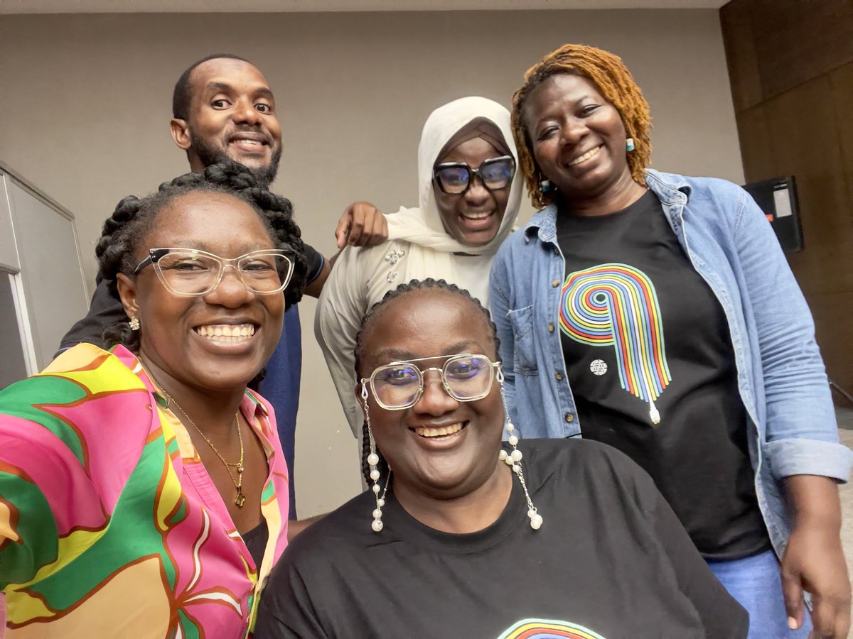 eva_ncho's tweet photo. J’ai eu l’occasion de participer à un atelier de 02 jrs sur la résilience de l'Internet en Afrique de l'Ouest, organisé dans le cadre du #DRIF26 à Abidjan par @internetsociety  
#InternetResilience #InternetSociety #DigitalRights #WestAfrica @isoc_pulse https://t.co/aZAHqYoJ8v