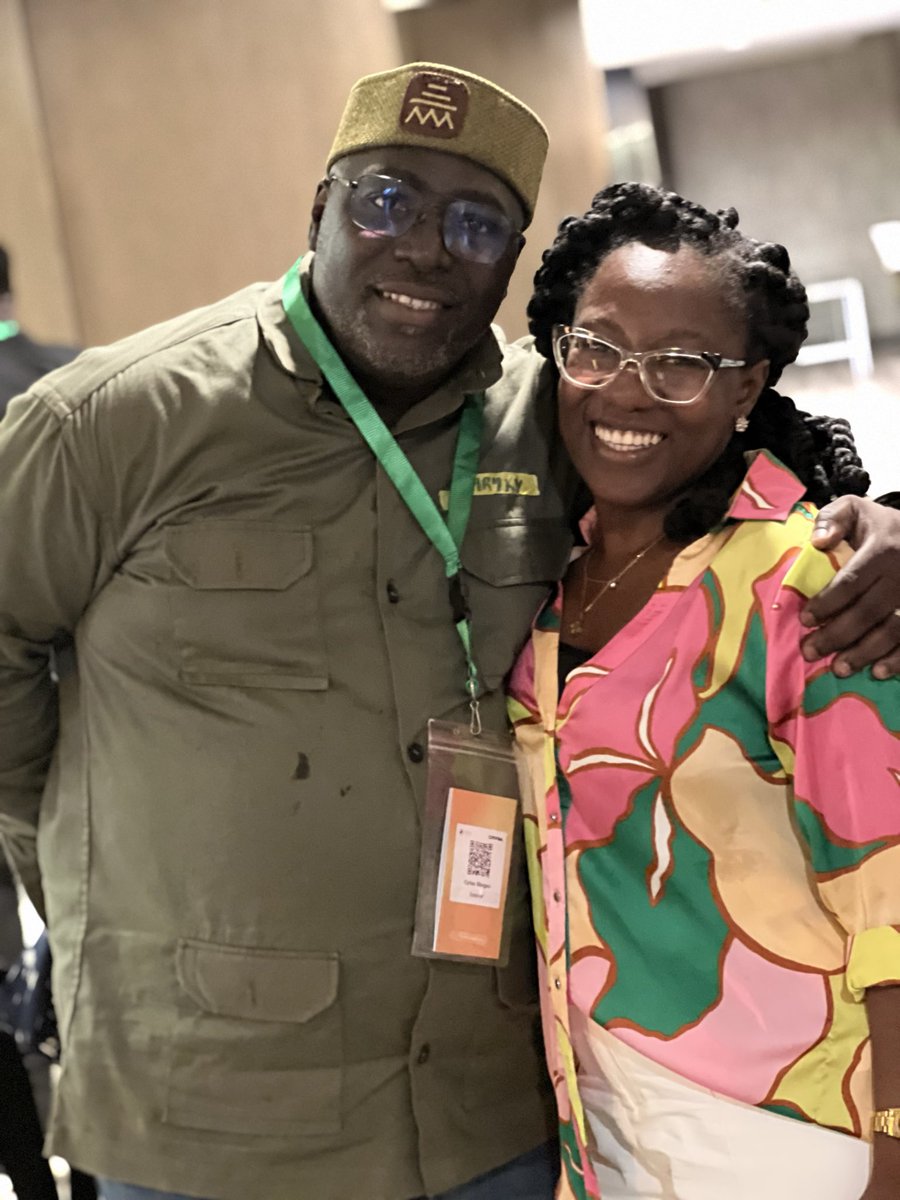 eva_ncho's tweet photo. J’ai eu l’occasion de participer à un atelier de 02 jrs sur la résilience de l'Internet en Afrique de l'Ouest, organisé dans le cadre du #DRIF26 à Abidjan par @internetsociety  
#InternetResilience #InternetSociety #DigitalRights #WestAfrica @isoc_pulse https://t.co/aZAHqYoJ8v