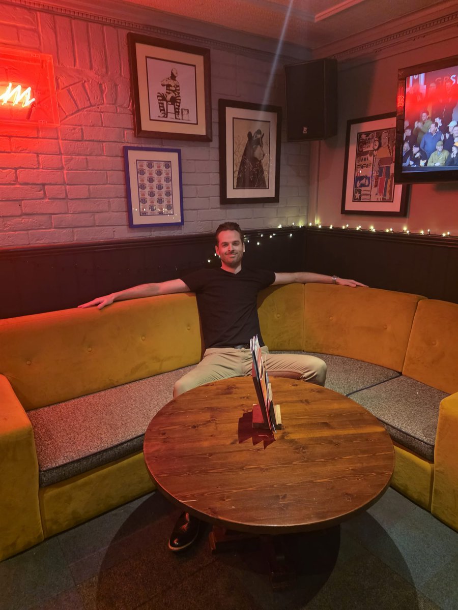 Rob Francis tweet media