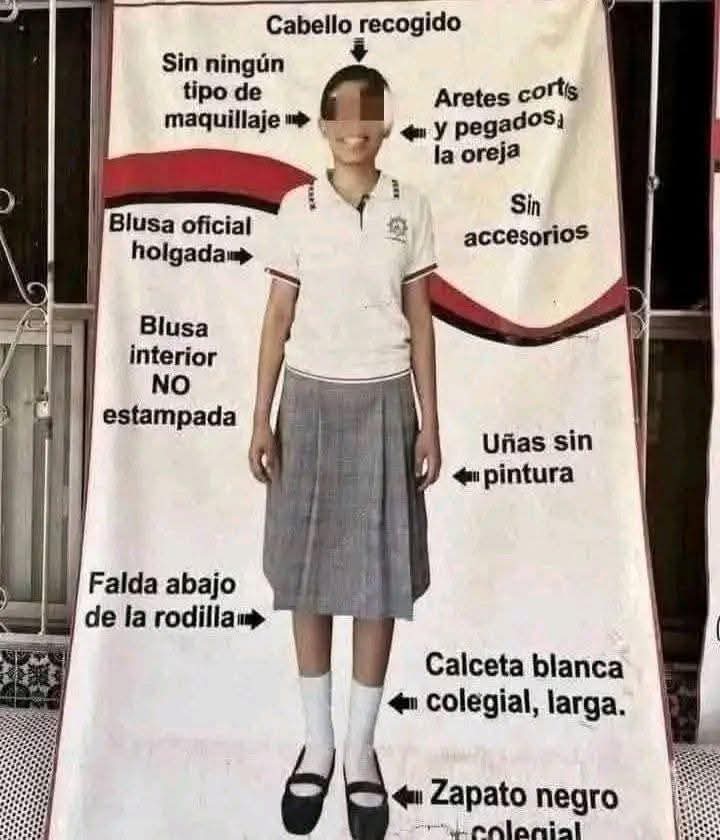 Noticias_Dgo's tweet photo. 📚 En redes sociales ha causado revuelo la posible exigencia de un uniforme “recatado” para el próximo regreso a clases…

💬 ¿Es una medida necesaria ?

Tú, ¿qué opinas?

#NoticiasDgo #Información #RedesSociales https://t.co/MUK2UV327c
