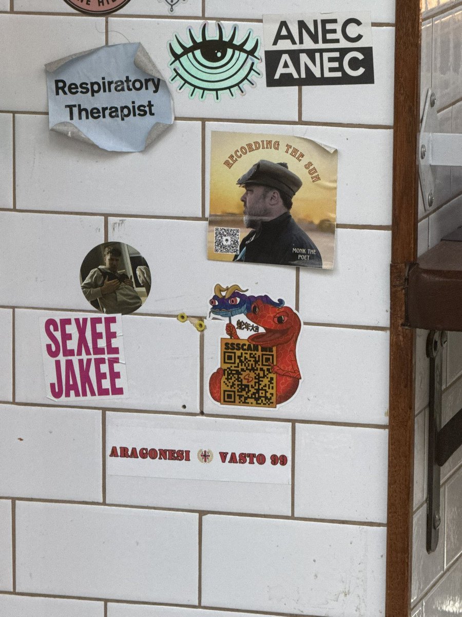 orig1_eacBrain's tweet photo. Did a little grocery shopping at Arthur Ave, Bronx, NY (the real Little Italy) and had the chance to revisit some @StickASnek locations. One was cleaned off, one was painted over, but one still on display and sitting pretty.  Andiamo $SNEK !
@snek https://t.co/LXCnbu0LpZ 🐍 https://t.co/8Cnzkzx9JL