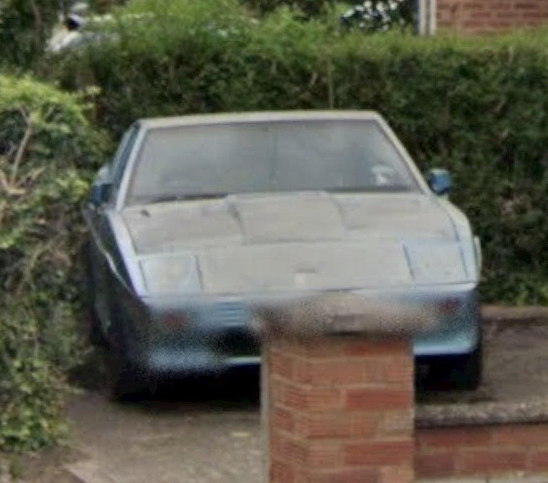 CarsOfGMaps's tweet image. Worcester part 7. 
Aston Martin V12 Vanquish, a very moldy TVR Tasmin, Audi R8 and Austin 1800