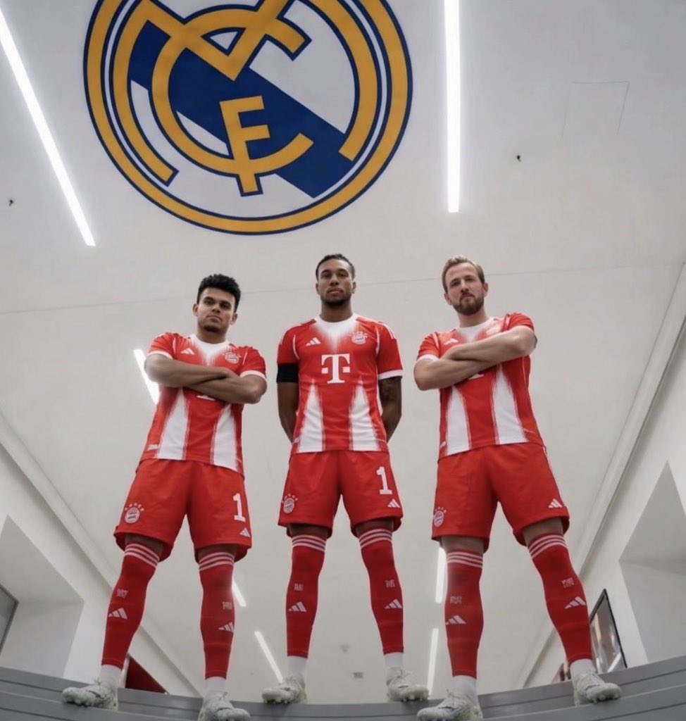 بآستيان tweet media