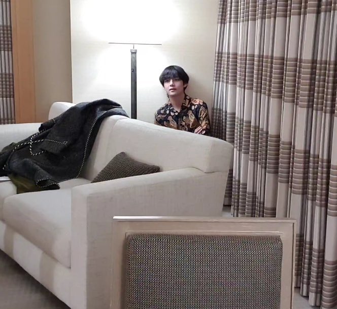 Chrisss⁷⊙⊝⊜ᵇᵉˡᵒⁿᵍˢ ᵗᵒ ᵇᵗˢ🥢 tweet media