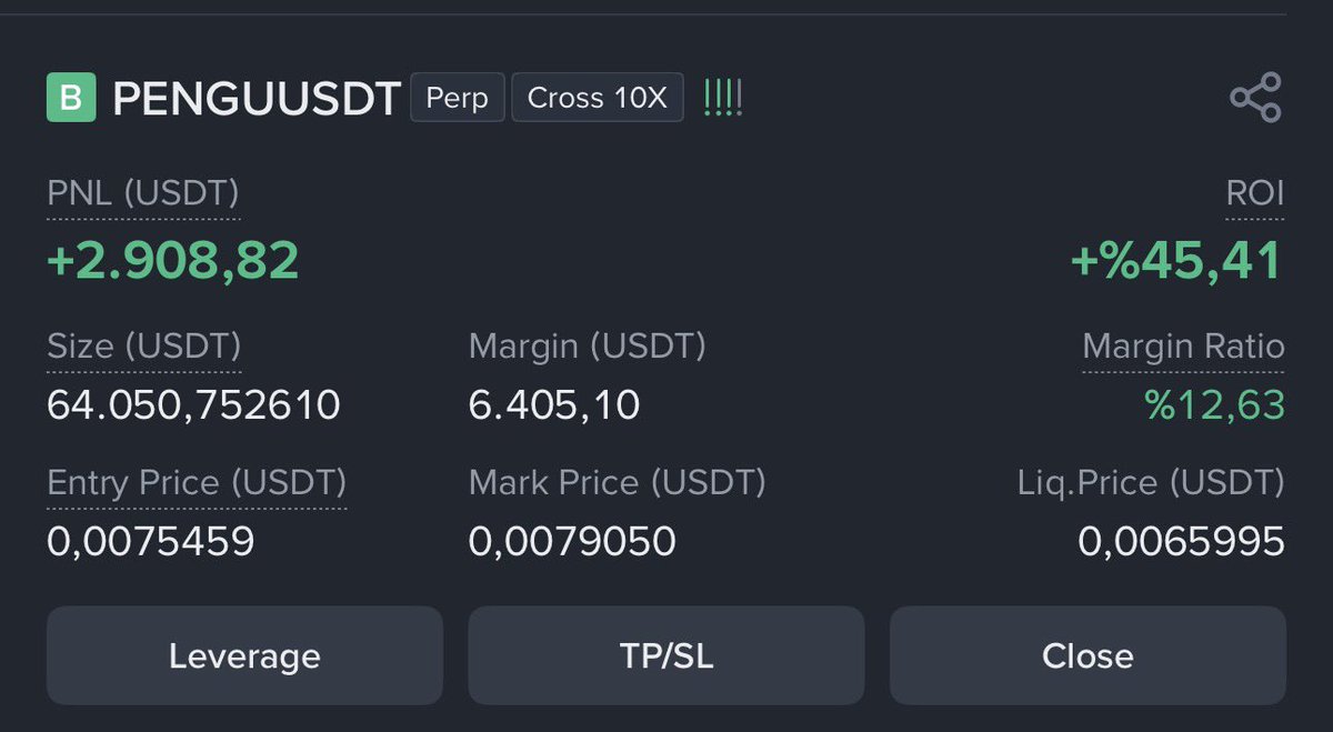 Foxy 🦊 tweet media