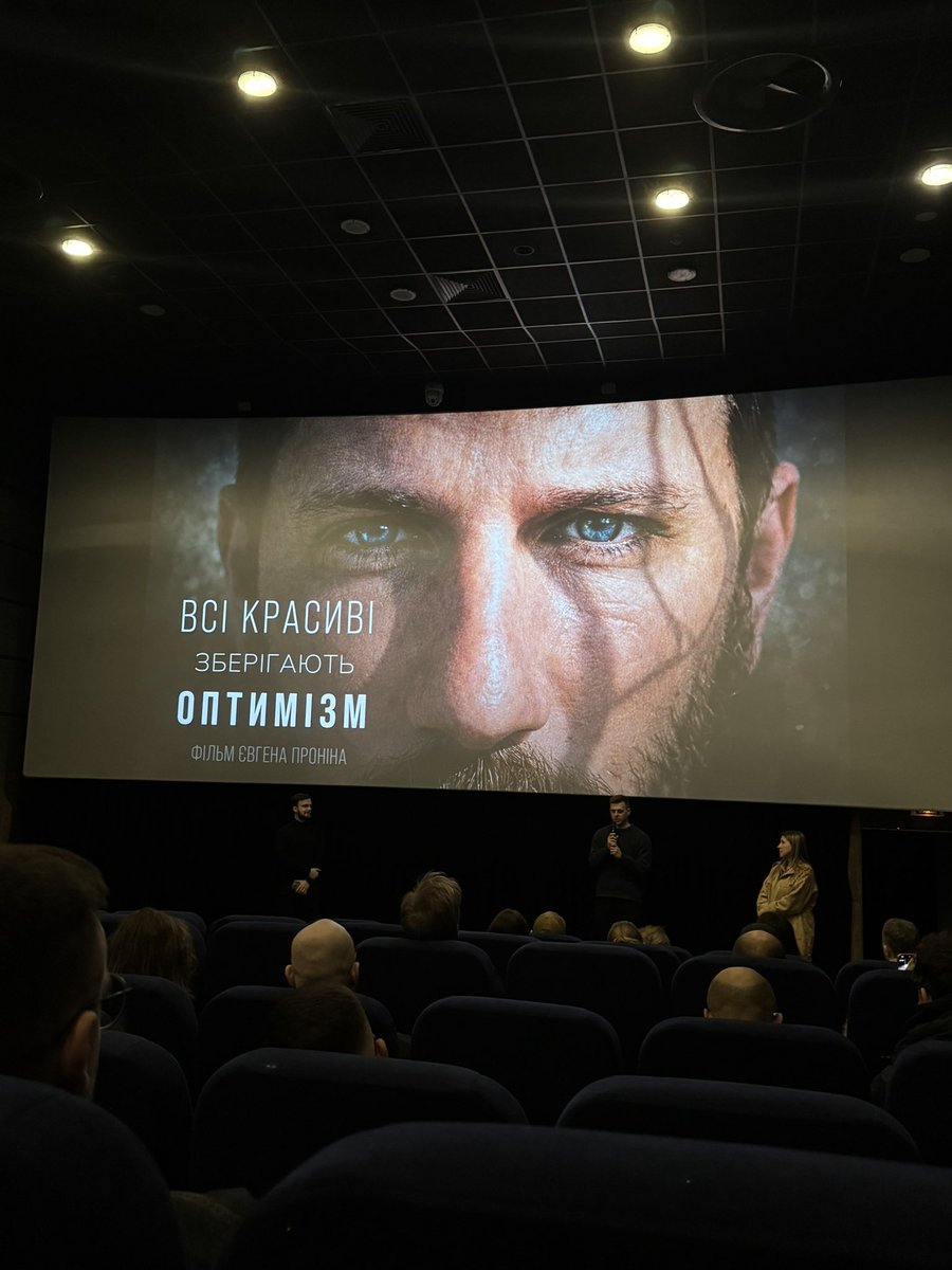 цинічний гонщик в мультикамі tweet media