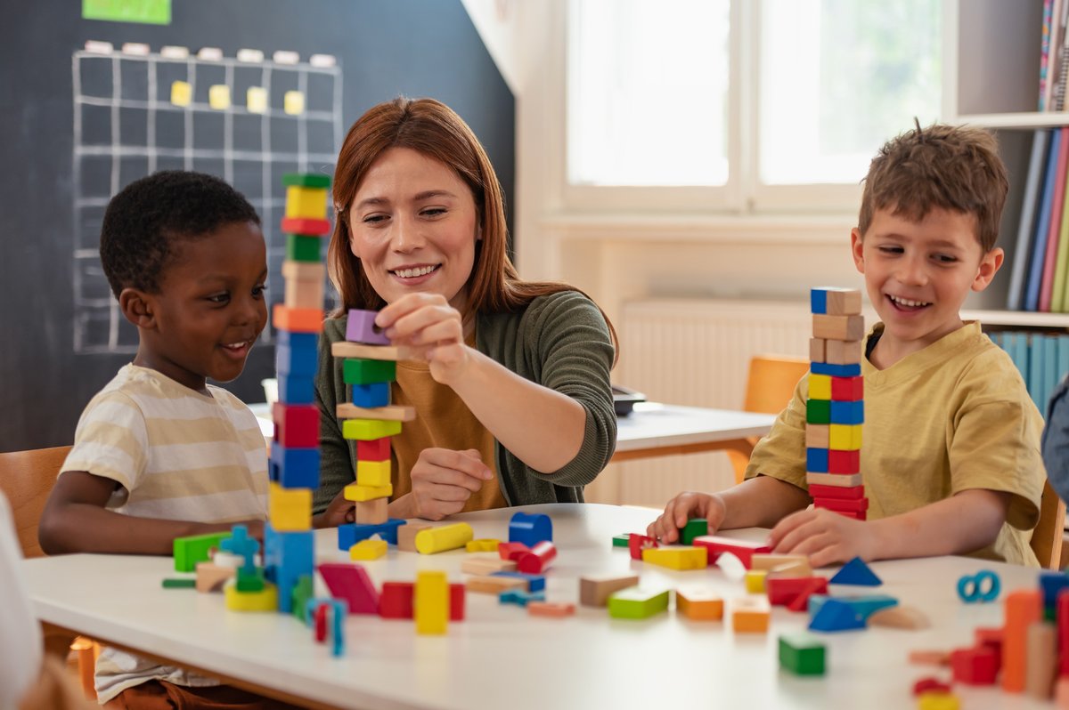 sprottshaw's tweet photo. Calling all ECE graduates! Sprott Shaw College will be hosting an Early Development Symposium on Thursday, October 15th at our Vancouver campus. We’re looking for guest speakers to share their expertise and host workshops on mental health and wellbeing in the early years.💥 https://t.co/oPjbWNgo95