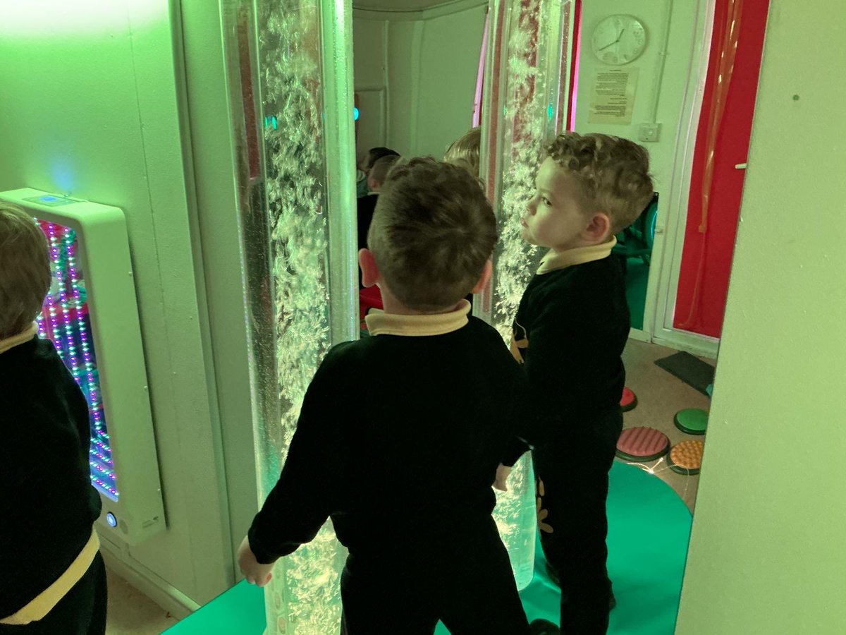 ctrps1's tweet image. Our nursery children have been busy exploring the new equipment in our Rainbow sensory room! 🌈✨ 

A wonderful space full of curiosity, discovery, and sensory fun—supporting learning through play every step of the way! 💫 

#EarlyYears #SensoryPlay