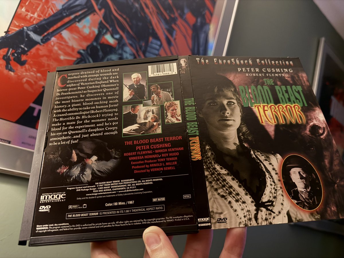 the4kCollectivE's tweet image. Today’s new addition to the DVD Snapper case collection. 

Peter Cushing in The Blood Beast Terror. And it’s a movie I’ve not seen. 

#DVD #PhysicalMedia #Horror #SnapperCase #SnapCase