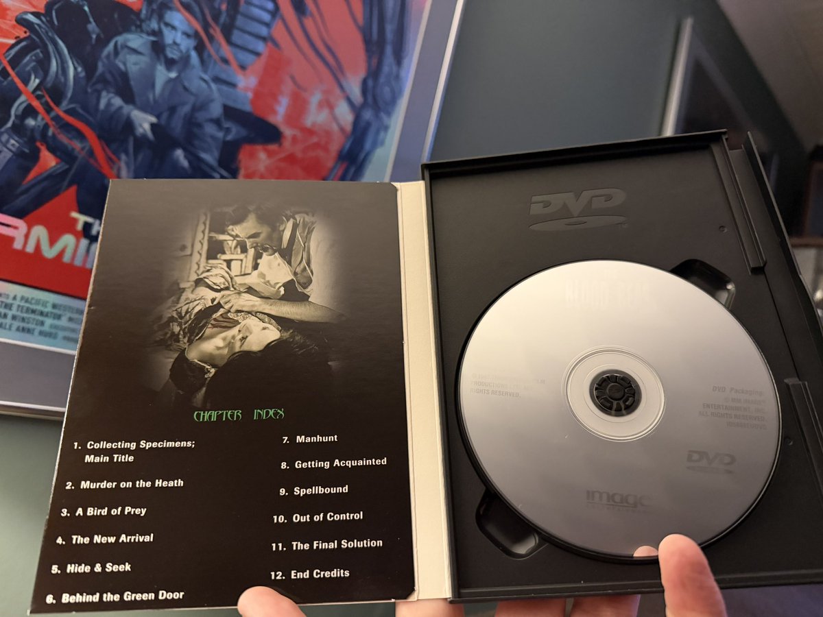 the4kCollectivE's tweet image. Today’s new addition to the DVD Snapper case collection. 

Peter Cushing in The Blood Beast Terror. And it’s a movie I’ve not seen. 

#DVD #PhysicalMedia #Horror #SnapperCase #SnapCase