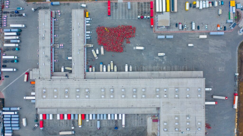 asylonrobotics's tweet image. Consistent physical security at #3PL facilities is a major challenge. Deploying #securityrobots is a major move toward meeting it. 

Find out more: hubs.la/Q04b4V4f0