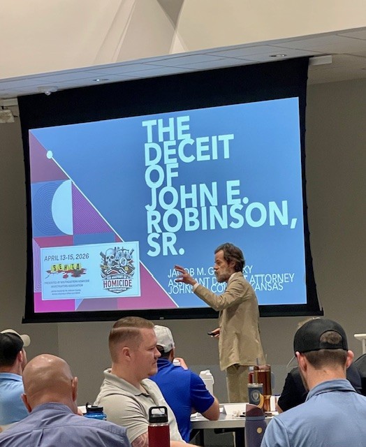 JohnsonCoDA's tweet photo. This week employees with the Johnson County DA's Office partnered with Southeastern Homicide Investigators Association (SEHIA) for law enforcement training to Johnson County, Kansas.  80 investigators from Kansas, Missouri and beyond, heard from a variety of subject matter. https://t.co/wC5xRcsLwt