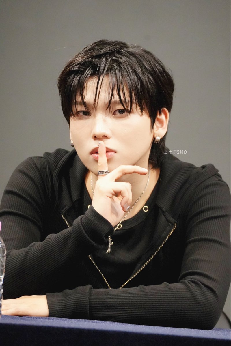 TTOMO0804's tweet image. 2026.04.12 サイン会

カッコイイDOHA💜
この衣装ほんと素敵🫶

#DOHA #nSSign
#도하 #엔싸인