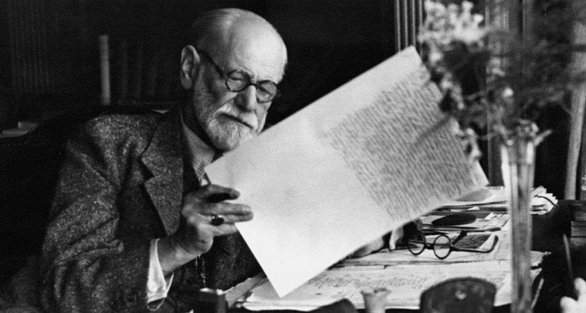 sivriikalemler's tweet photo. Bir gün, geriye dönüp baktığında, mücadele dolu yıllar sana en güzel yıllar gibi görünecek.

Sigmund Freud https://t.co/KlmEavOwF5