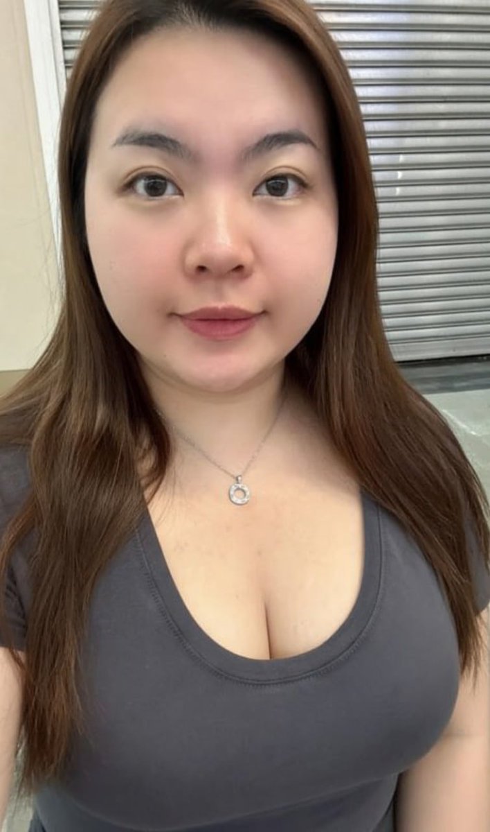 小玲吃飽了 tweet media