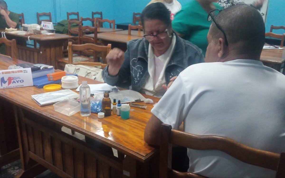 📍 #1Mayo convoca a nuestros colectivos y sindicatos: #palmareslastunas en donaciones voluntarias de sangre.
#LaPatriaSeDefiende 

<a href="/IslazulLasTunas/">Islazul Las Tunas</a> <a href="/LasTunasTravel/">Las Tunas Travel</a> <a href="/LendisUlacia/">Lendis Ulacia</a> <a href="/LorenzoOsbel/">Osbel Lorenzo</a> <a href="/MINSAPCuba/">Ministerio de Salud Pública de Cuba</a> <a href="/MinturCuba/">Ministerio Turismo</a> <a href="/MinturDel31938/">Delegación del Mintur Las Tunas</a> <a href="/OperPalmaresLT/">Operaciones Palmares Las Tunas</a> <a href="/SucursalT57334/">Director Sucursal Palmares Las Tunas</a>