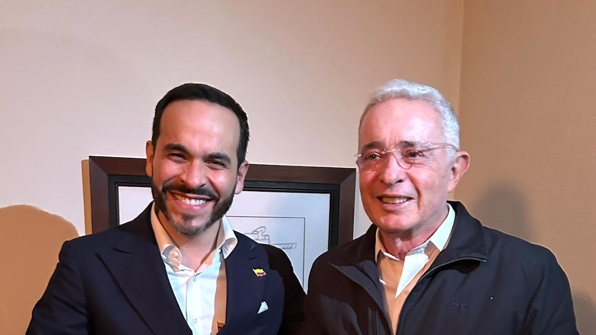 Santiago Uribe tweet media