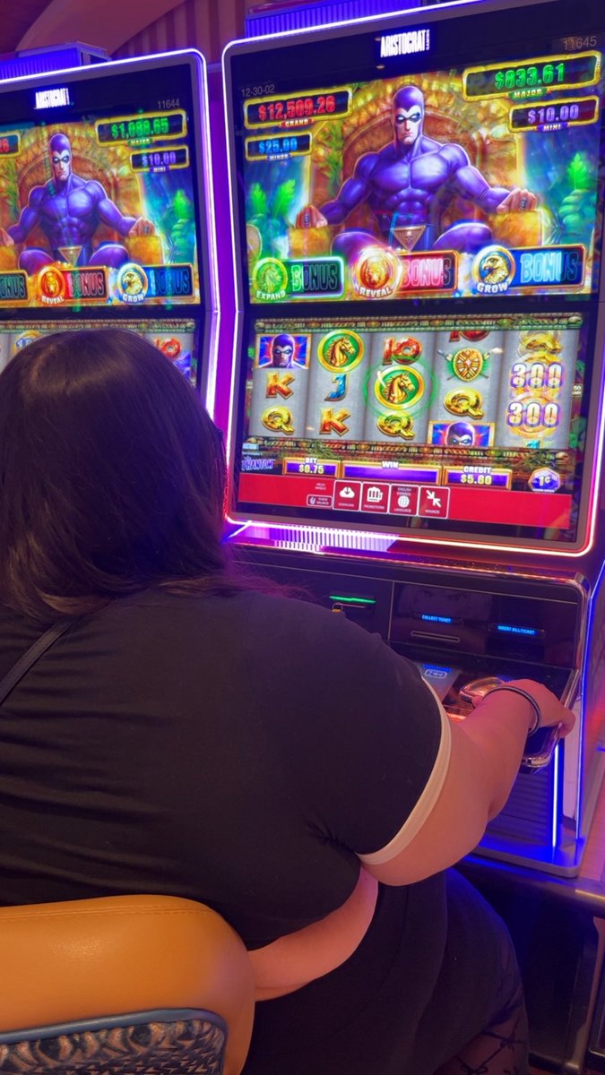 MsAnnieCakes's tweet photo. Hard Rock Casino/Cafe🎰🍔💖 
#ThickThighs #SavingLifes #PlusSize #BBW #Casino #HardRockCasino #Fyp #fypシ゚ #VeryCutesy #VeryDemure #Latina #Leggings #Fishnets https://t.co/LrfZDkVYm7