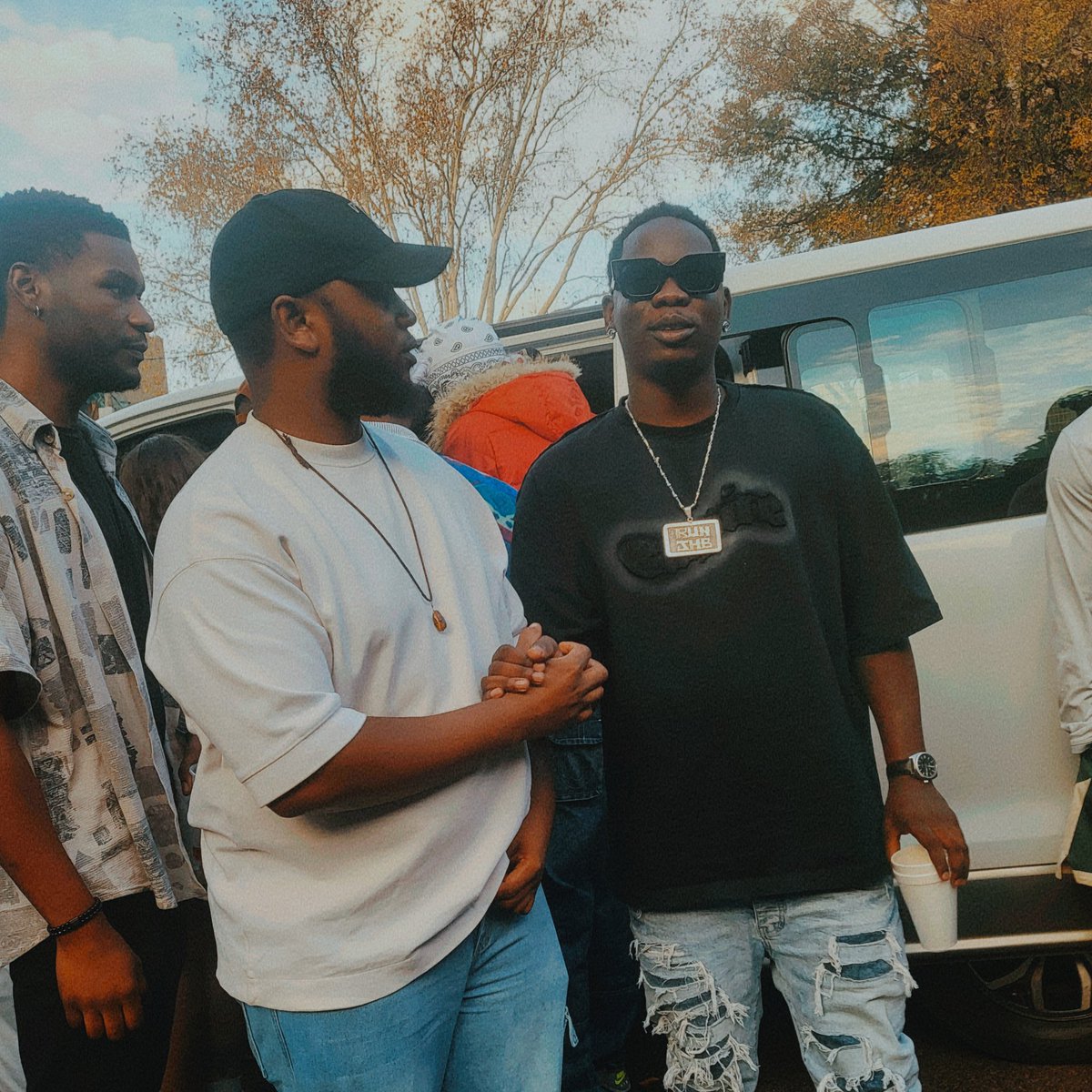 With Somnyama Trappin in Yeoville🎥🇿🇦
<a href="/blxckie___/">YENA.</a>