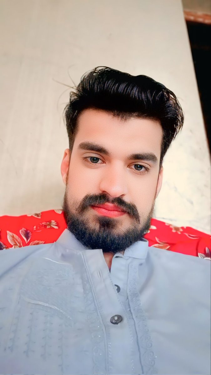 Mudassar_47's tweet photo. مرد کی قربت میں عورت اگر پگھل جائے
تو لفظ نہیں صرف دھڑکنیں بولتی ہیں ♥️ https://t.co/1ALP2PIom5