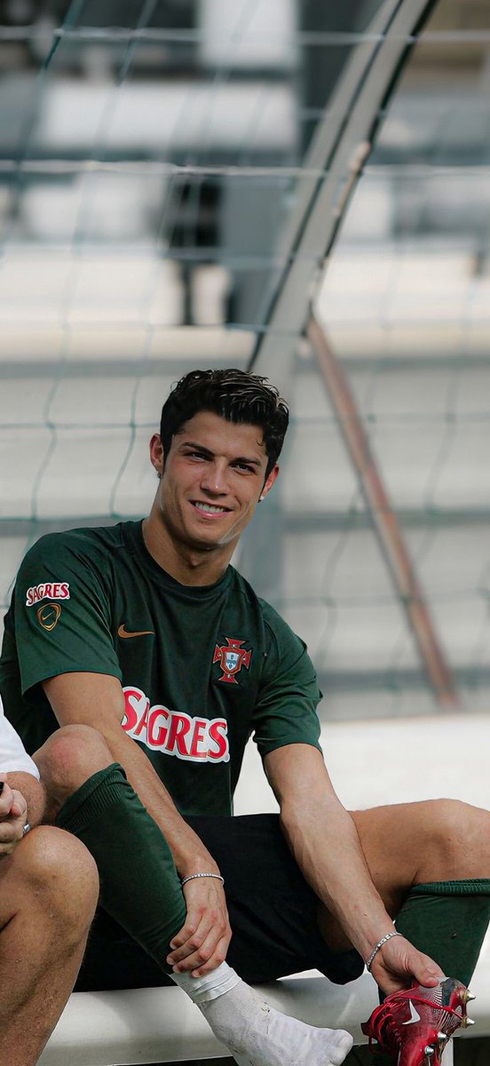 lynxchizzy's tweet image. Goated 🔥 
#CR7 #Ronaldo