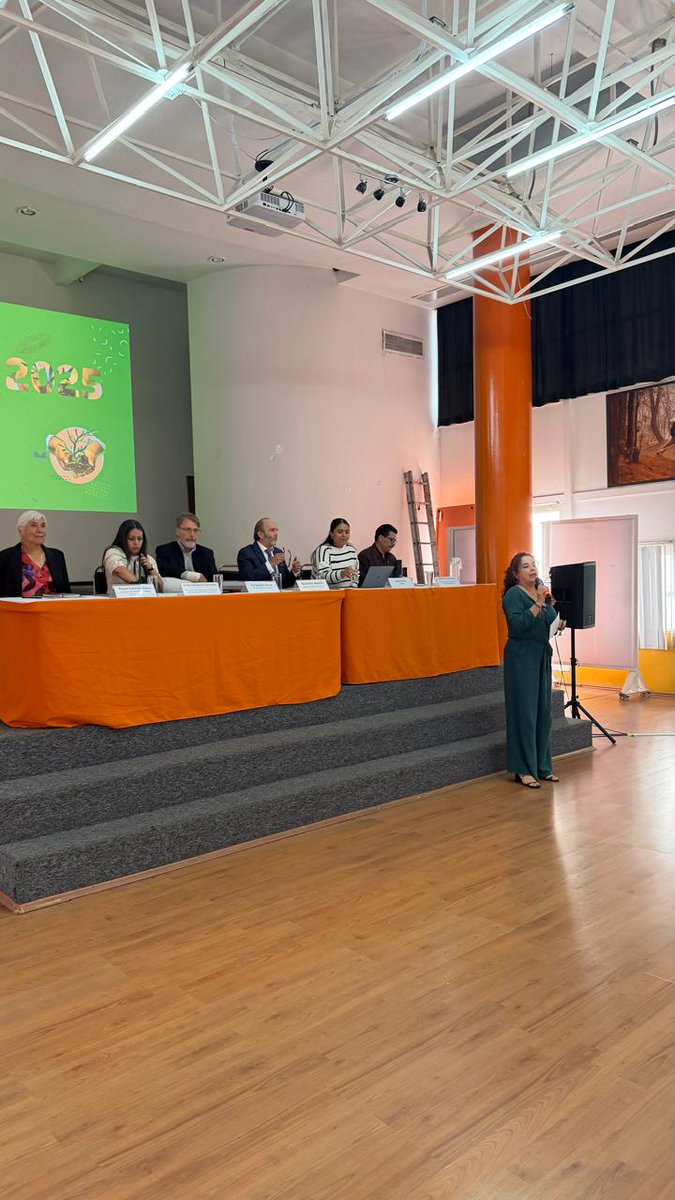 Hoy presentamos el Informe de personas defensoras de los derechos ambientales. Les compartimos los siguientes hallazgos:
Informe 2025 sobre agresiones a personas defensoras de derechos ambientales  🧵