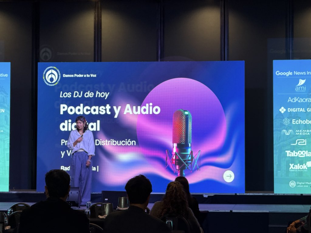 wanifraLATAM's tweet photo. #DML2026 Imelda Vera de Radio Fórmula sube al escenario a hablar de podcasts. https://t.co/G8aYkbvREw
