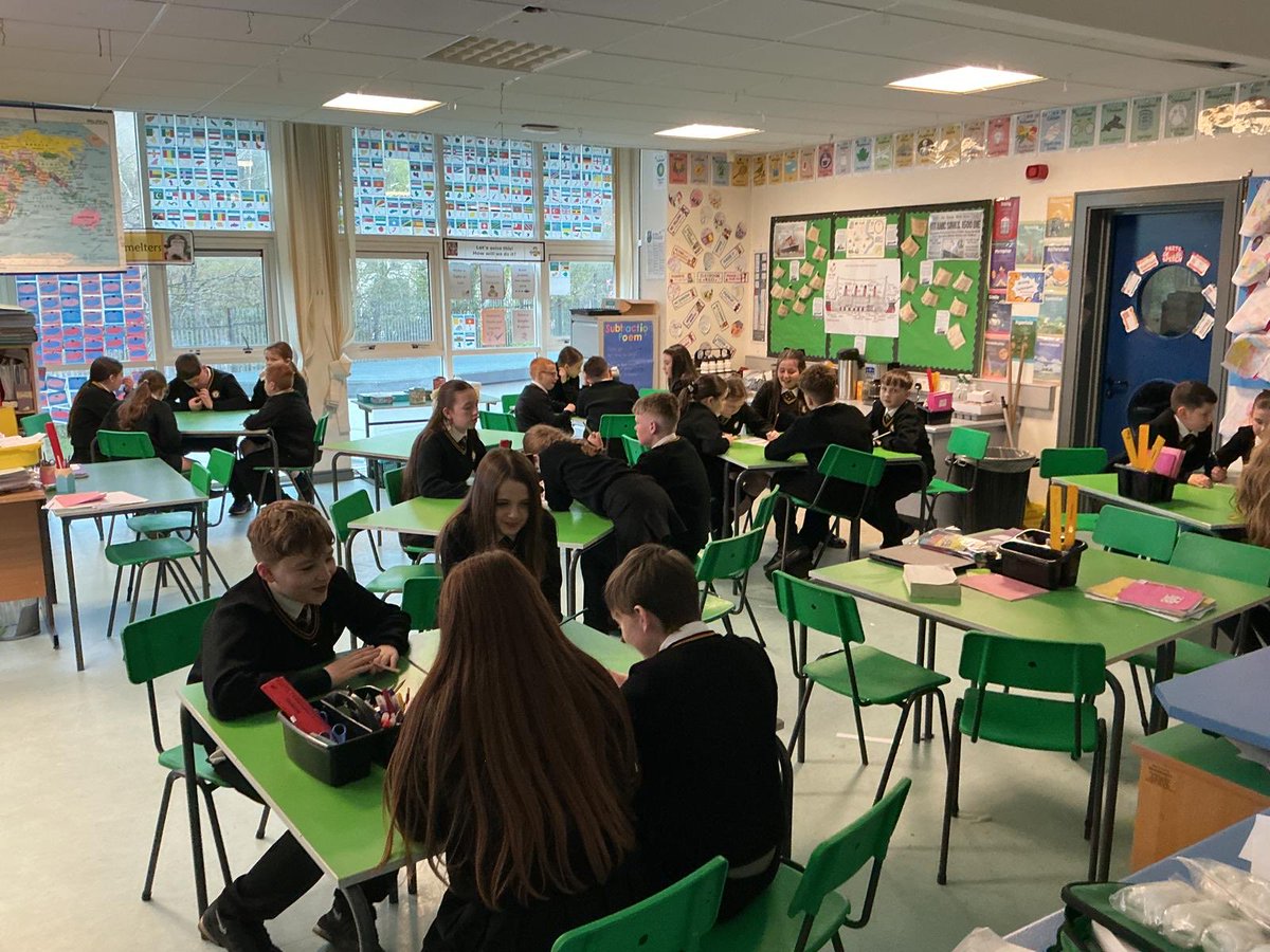 ctrps1's tweet image. P7B sparked some brilliant thinking while discussing the issues of online identity! 💻✨ 

Thoughtful conversations and impressive insights into the children’s perspectives—future digital citizens in the making! 

🌟 #DigitalCitizenship #PupilVoice