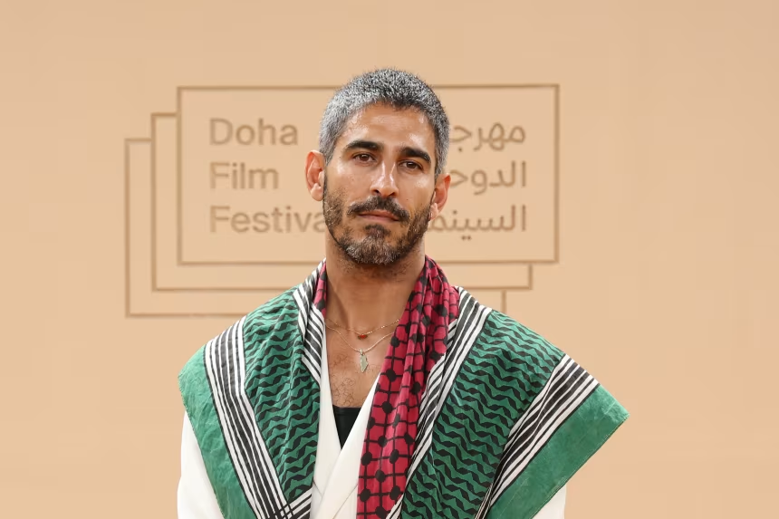 _AhmedQuraishi's tweet image. #Palestinian activist and journalist Ahmed Shihab Eldin belongs to the few families linked to Cold War far-left Paletinian militant groups that were naturalized by #Kuwait when Fatah was formed there. He currently holds both #US and Kuwaiti passports. Detained in Kuwait after he