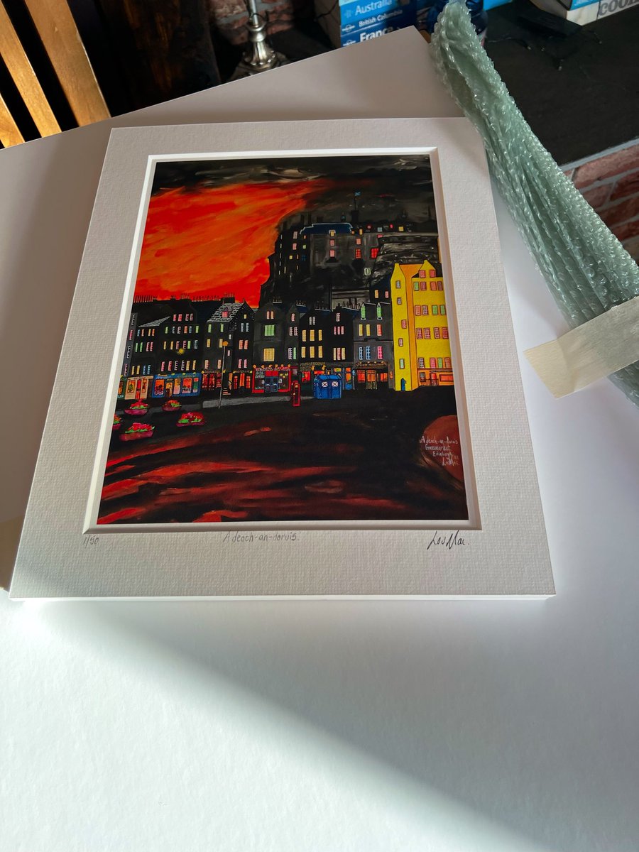 InkyplotsArt's tweet image. Beautifully mounted limited edition, fine art prints now in stock. Signed, numbered &amp;amp; arrives with a COA. DM to enquire, a beautiful gift 🎁

The Grassmarket, Edinburgh.
🎨🏴󠁧󠁢󠁳󠁣󠁴󠁿
#scotland