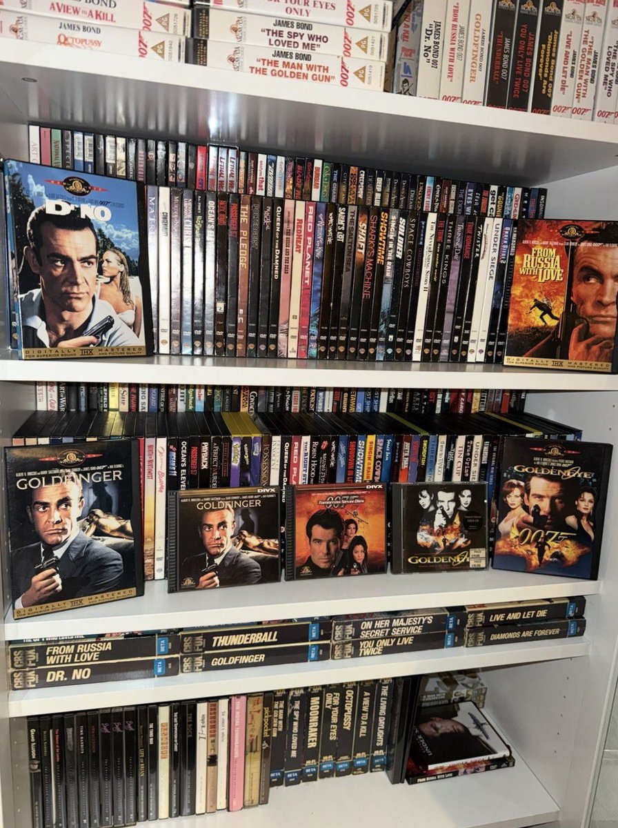 the4kCollectivE's tweet image. Me !!!!

#PhysicalMedia #4K #UHD #DVD #HDDVD #BluRay #VHS