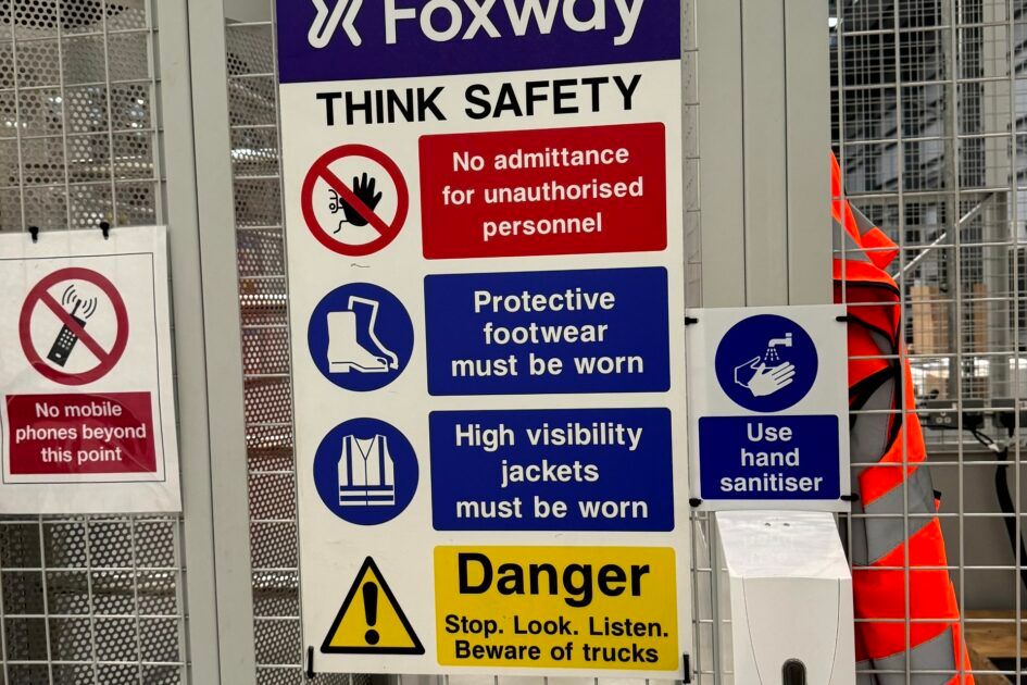 impact4signs's tweet image. Keep your workplace compliant and safe with high-quality health and safety signs. Available in self-adhesive or rigid materials. Find out more today. im4s.uk/informationsig… #HealthAndSafetySigns #BusinessSigns #CorporateBranding