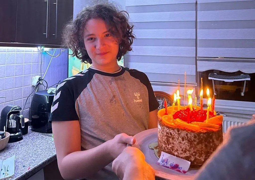 realGeorgiou's tweet photo. https://t.co/sCmwujwP1R 
This cute boy who had just turned 14 y/o walked into his school in a province in Turkey and opened fire killing 8 students and injuring 13 others. Global pandemic. The sad situation of present humanity. https://t.co/MaU7M1UxjO