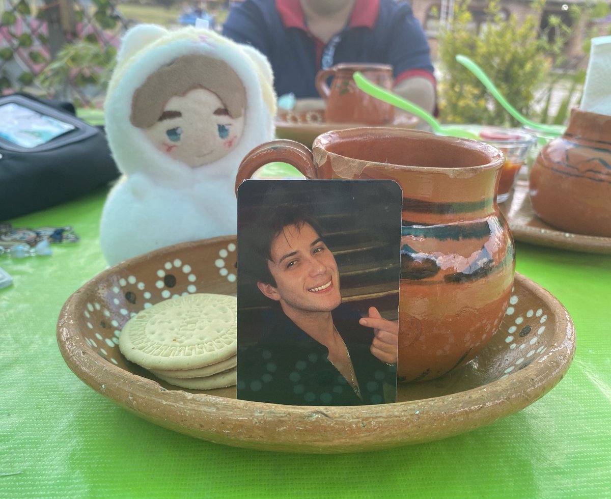 Nuria | ɒiɿυИ tweet media