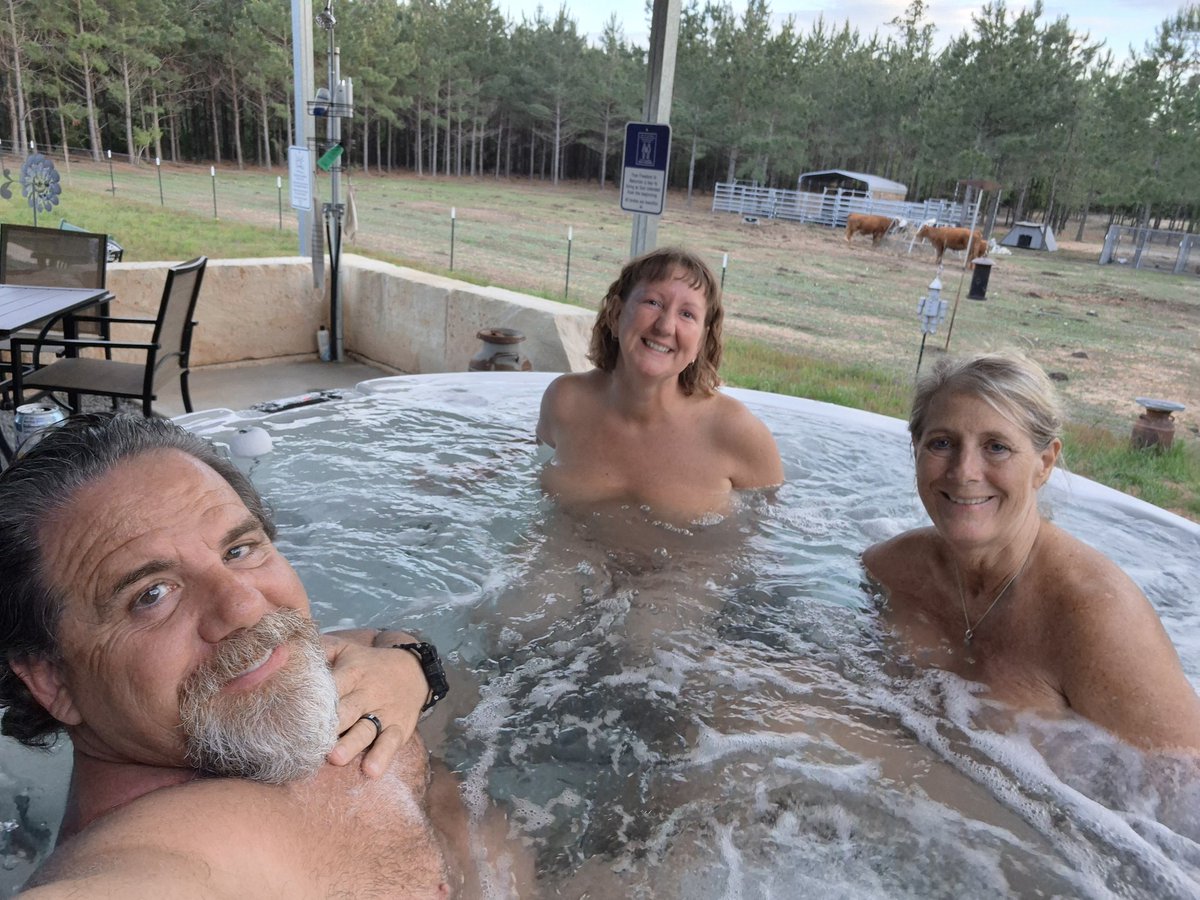 Naturismintx tweet media