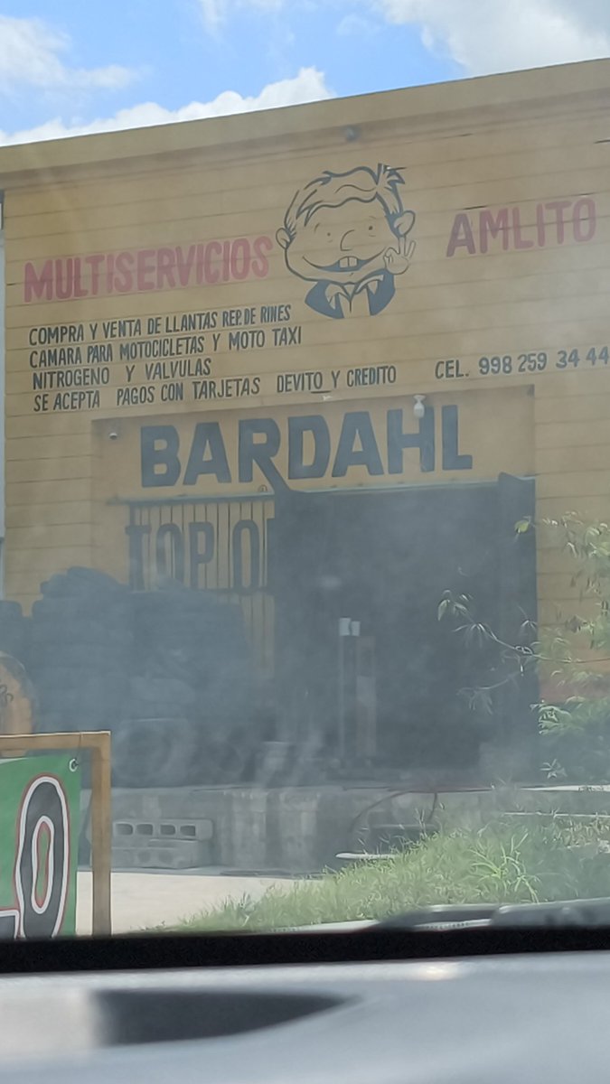 hater103chp's tweet photo. Con ese nombre ya se imaginan sus servicios 
Lentos,caros,sin conocimiento pero sinvergüenzas.🫪🫪 https://t.co/1Eh3sZvBi7