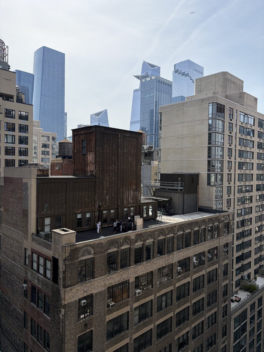 Tina Latina tweet media