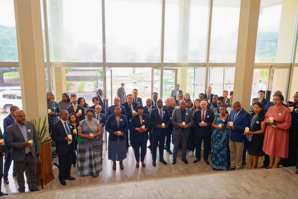 rwandainsa's tweet photo. #Madagascar – Today in Antananarivo, the Government of Madagascar, the United Nations, and members of the Diplomatic Corps joined the Rwandan community in solemn remembrance of the 1994 Genocide Against the Tutsi.

Speaking on behalf of the Malagasy government, the Minister of Foreign Affairs, H.E. N’DIAYE Alice, affirmed:
"This commemoration goes beyond remembrance. It brings us together around a universal message: to prevent divisions, defend human dignity, and build societies based on peace, inclusion, and respect."

Thank you to all who stood in solidarity with us.
@RwandaMFA @diplomatieMg @Unity_MemoryRW @UNMadagascar 
#Kwibuka32 #RememberUniteRenew