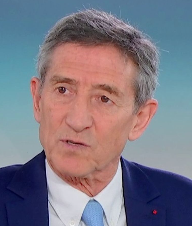 Mediasinfos's tweet image. Demain (Vendredi), c'est #PatrickDutartre (général de l’Armée de l’Air et pilote de chasse) qui sera l'invité de @apollineWakeUp à 8H30 en direct sur #RMC et #BFMTV.