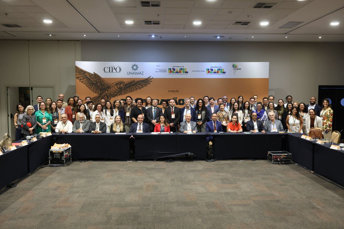 latindadd's tweet photo. @CaroMejiaSilva , especialista de Latindadd, participó en el taller: “Cooperación Internacional para la Amazonía: promoviendo la implementación de la Declaración de Belém”, organizado por la @PlataformaCIPO 

El espacio reunió a autoridades del gobierno de #Brasil, embajadores de países amazónicos, representantes de la OTCA, CEPAL, bancos multilaterales, junto a organizaciones de la sociedad civil y la academia. 🌎

👉El encuentro permitió evaluar avances, desafíos y los resultados de la COP30 para la región amazónica.
También se compartieron buenas prácticas para fortalecer la acción climática y proteger a las comunidades.

Fotos: Cesar Tadeu
