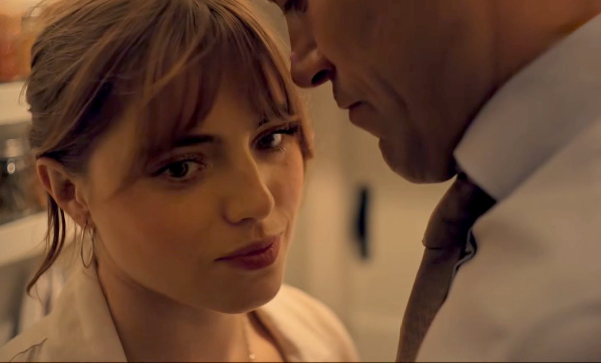 amelia 👠 tweet media