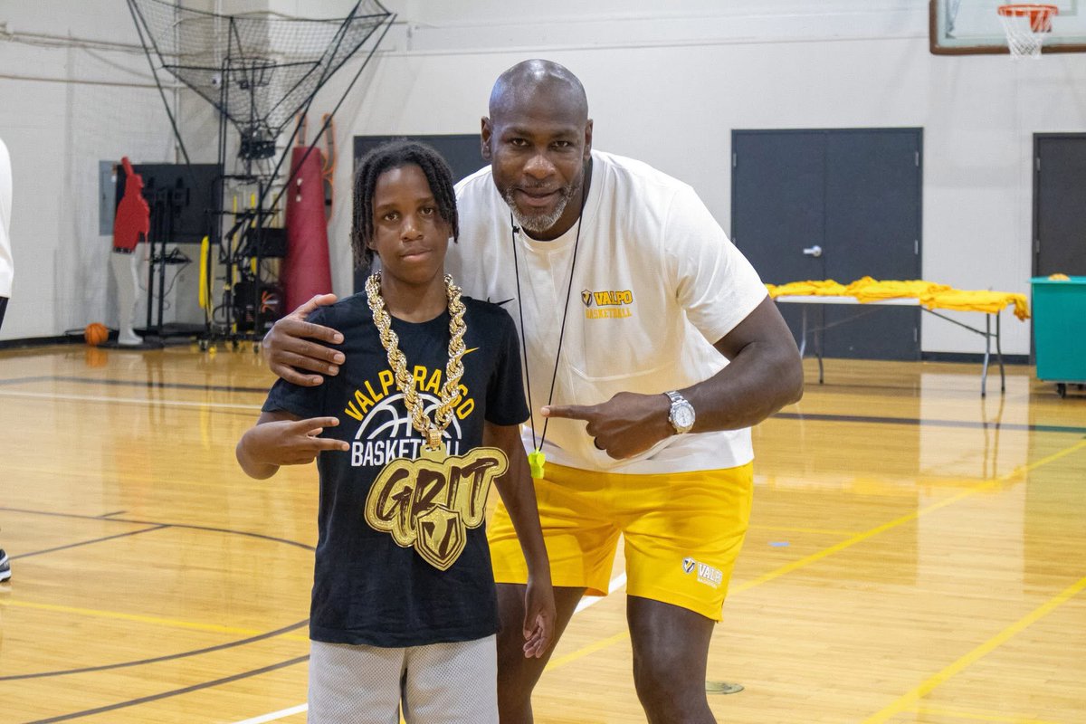 CoachQG's tweet photo. HAPPY 12th BIRTHDAY TO MY SON SON! He’s the life, energy and fun in every room he walks into! Love you to life son! https://t.co/Bh8sXx89QI