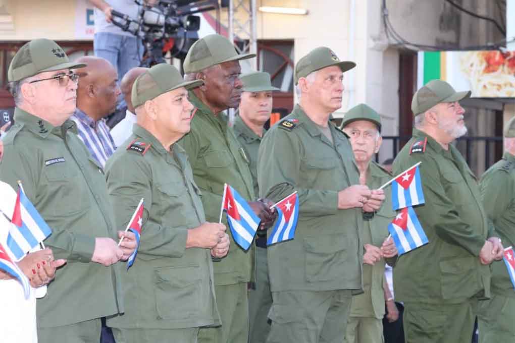 El principal causante de los problemas en #Cuba es el bloqueo genocida de  Estados Unidos, reiteró hoy el presidente Miguel Díaz-Canel, en  multitudinario acto por el aniversario 65 de la proclamación del  carácter socialista de la Revolución #CubaVencerá #GirónEsHoy #Guantánamo