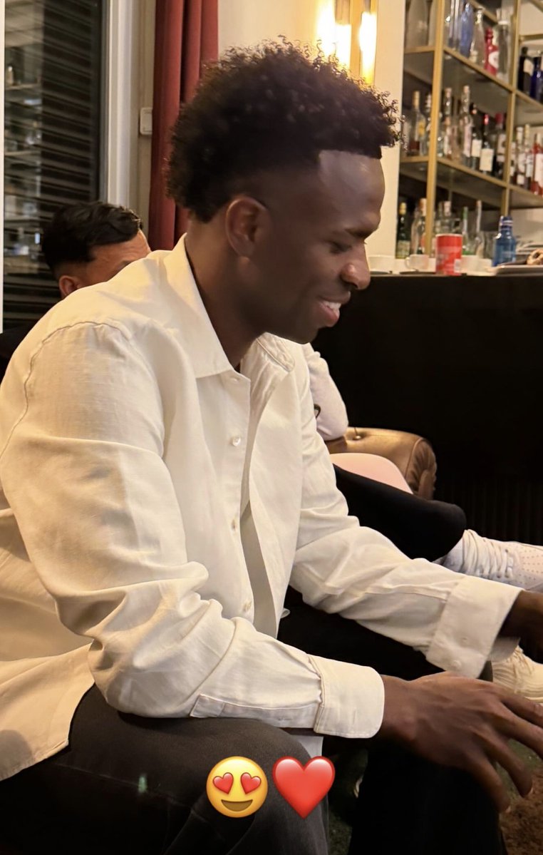 Insider Real tweet media