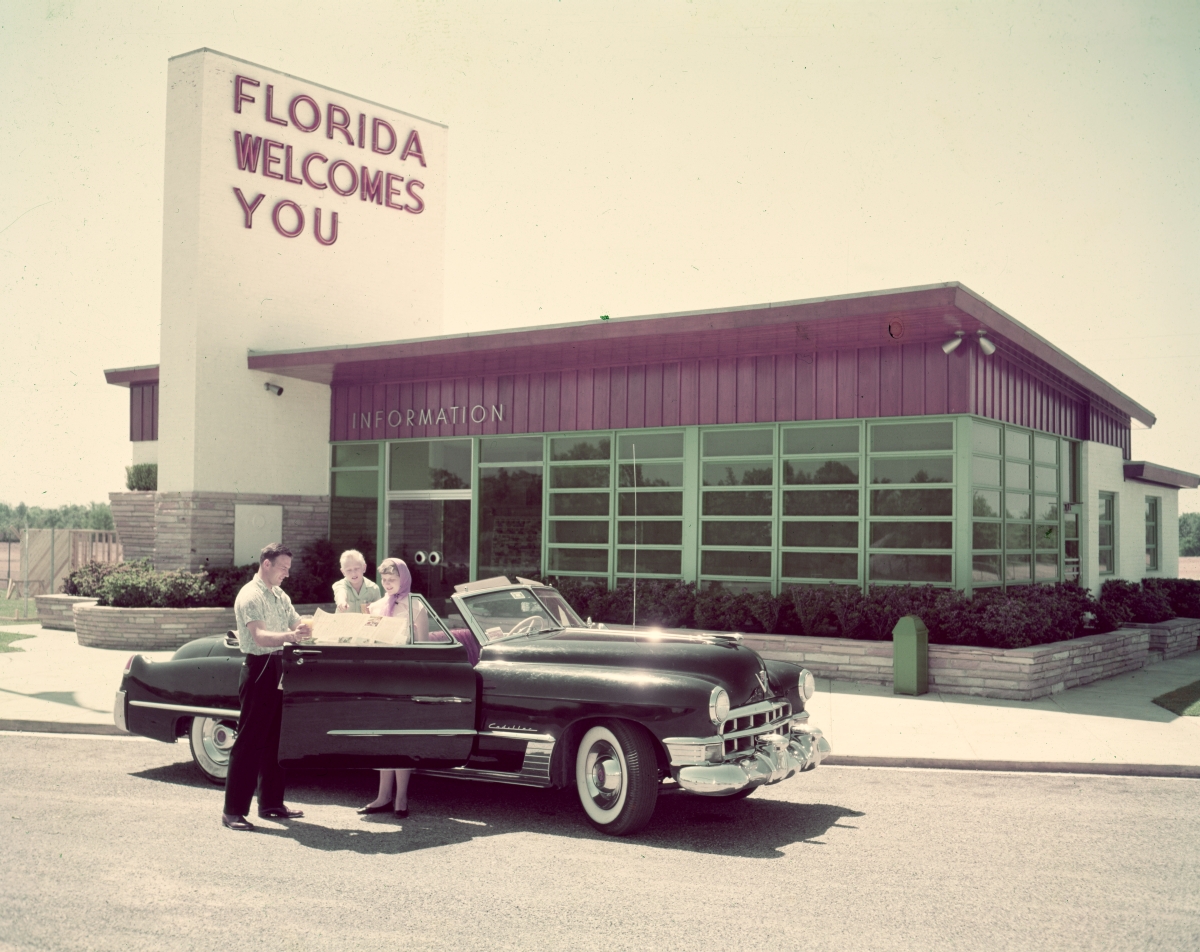 StateLibraryFL's tweet image. #OTD in 1967, orange juice becomes the official state beverage. #DYK you get a complimentary cup of orange juice at Florida’s welcome centers? @VISITFLORIDA @FLMemory @America250FL