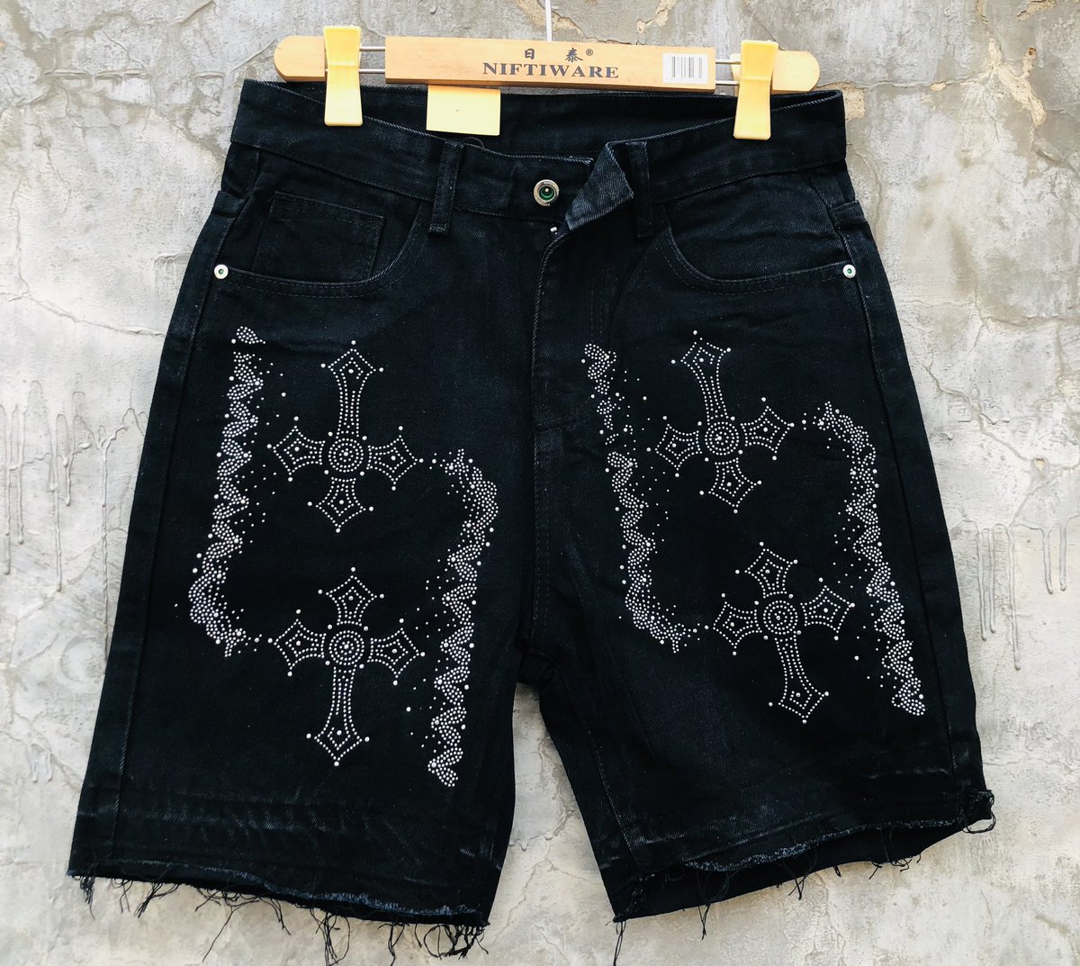 bernard_bun's tweet photo. RETAIL AND WHOLESALE 
☎️ : 0532430070

#FashionPlugg
#Ghana 
#jeans https://t.co/aa04tQCnCH